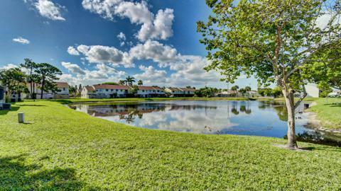 Property Photo:  2501 Seaside Drive  FL 33463 