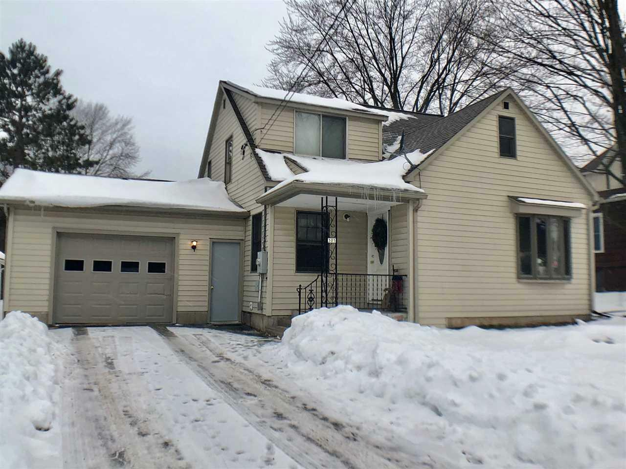 Property Photo: 305 South Hendren Avenue WI 54437