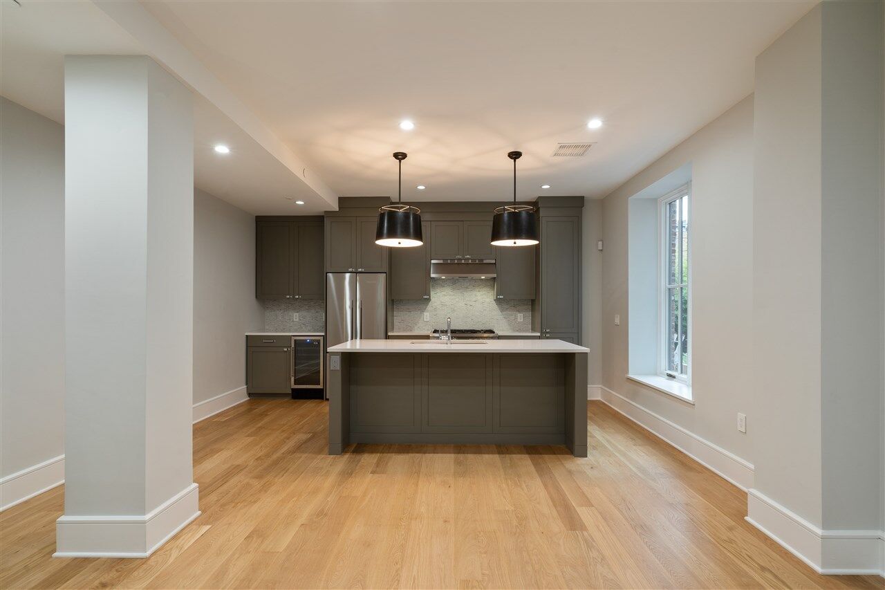 Property Photo: 160 Mercer St 101 NJ 07302