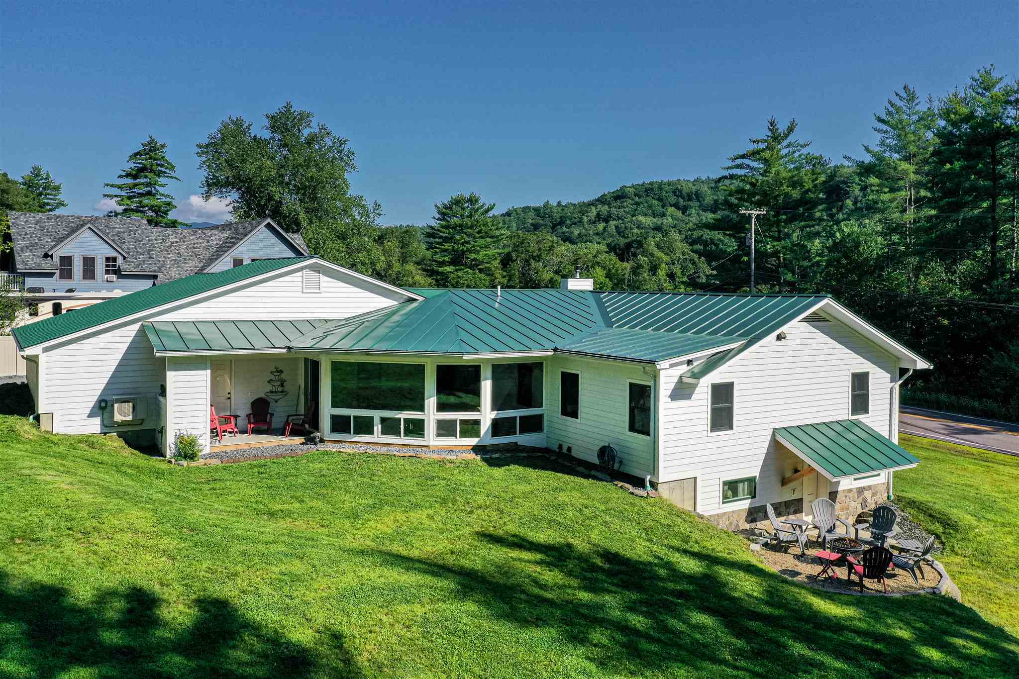 Property Photo: 1086 US Route 2 VT 05660
