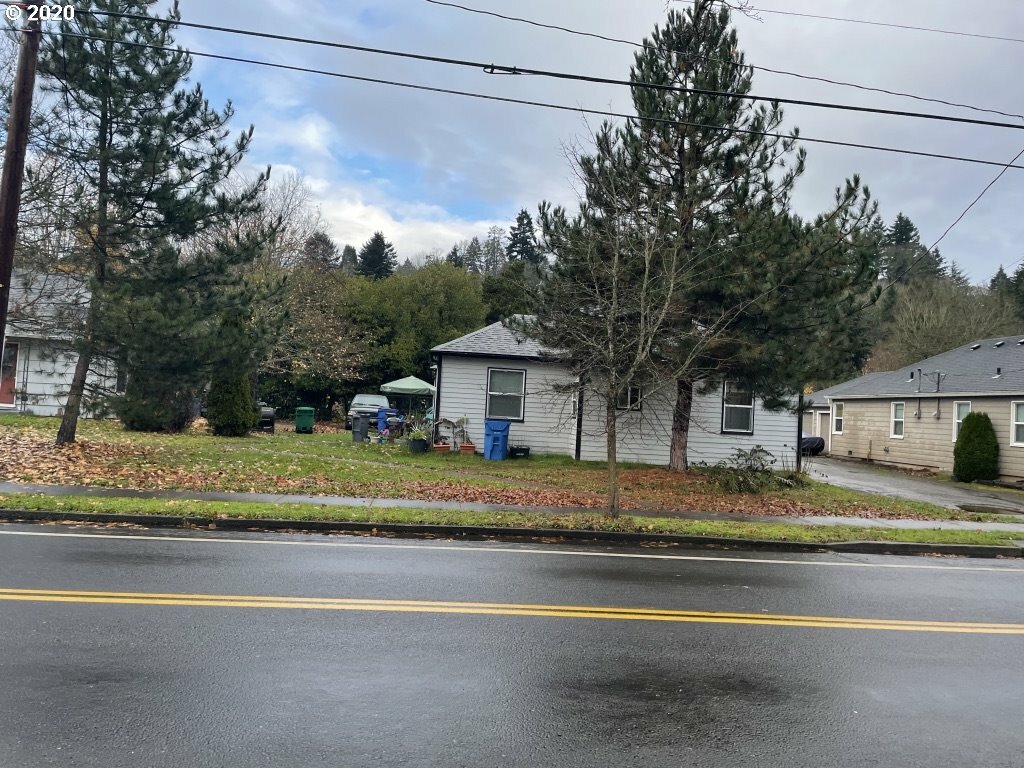 Property Photo:  3514 E Evergreen Blvd  WA 98661 