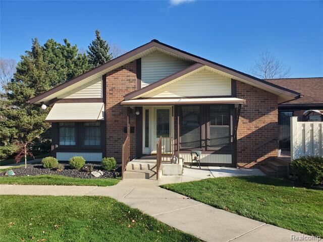 Property Photo: 40618 Newport Drive MI 48170