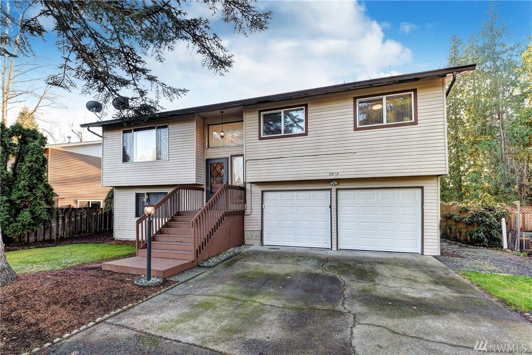 Property Photo:  5918 96th St NE  WA 98270 