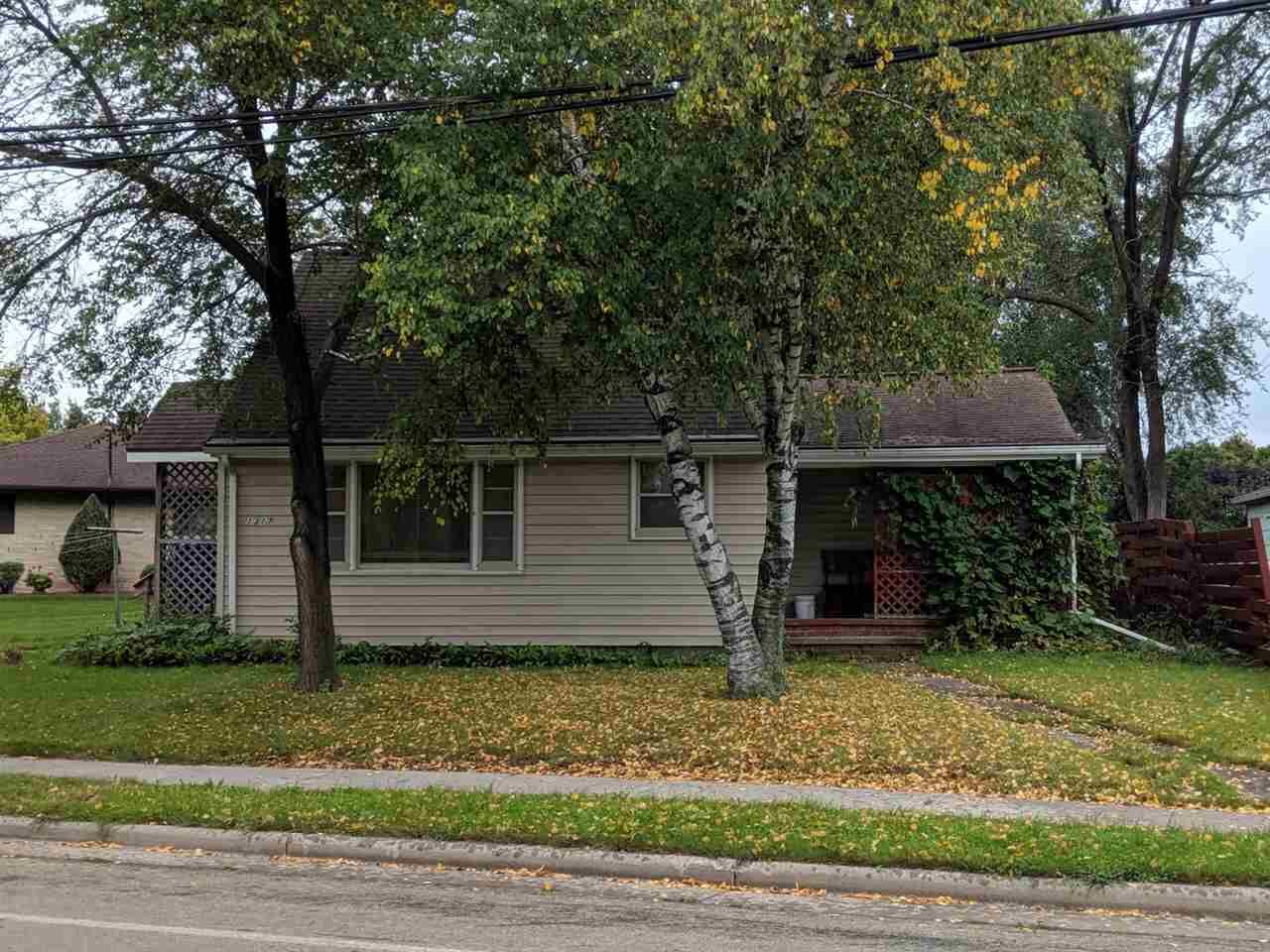 Property Photo:  1317 Hillcrest Drive  WI 54130-2933 
