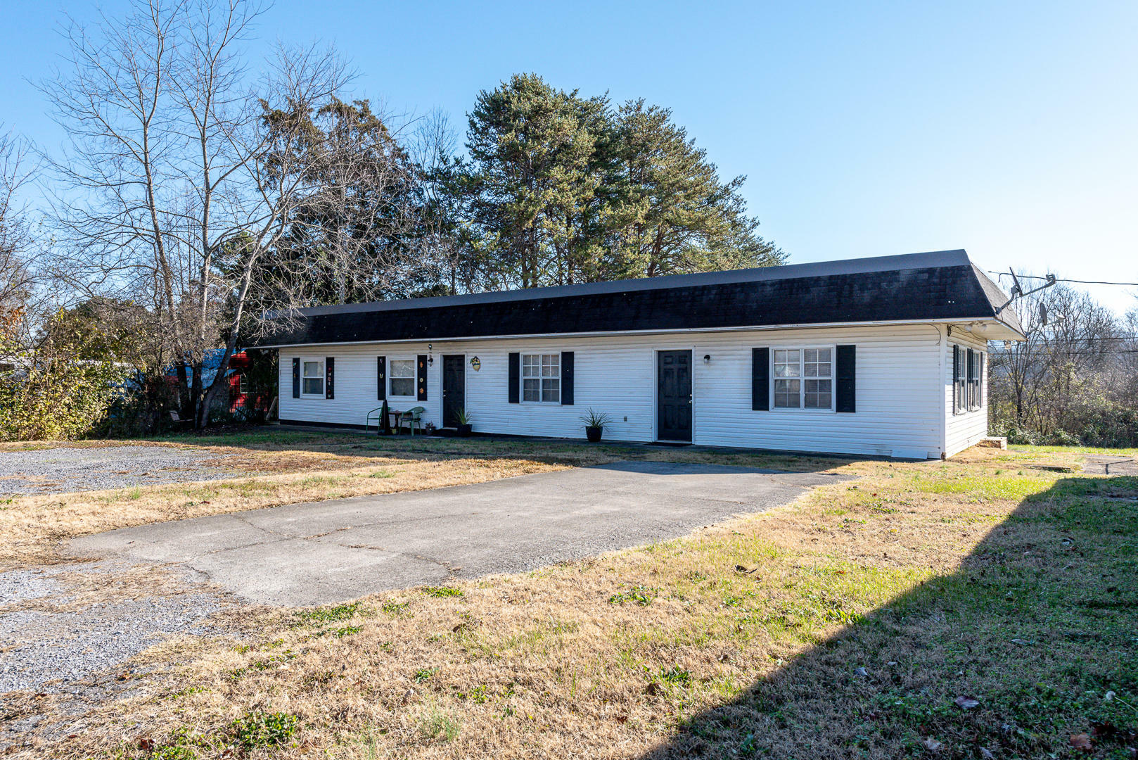 Property Photo:  842 Calderwood Hwy  TN 37801 