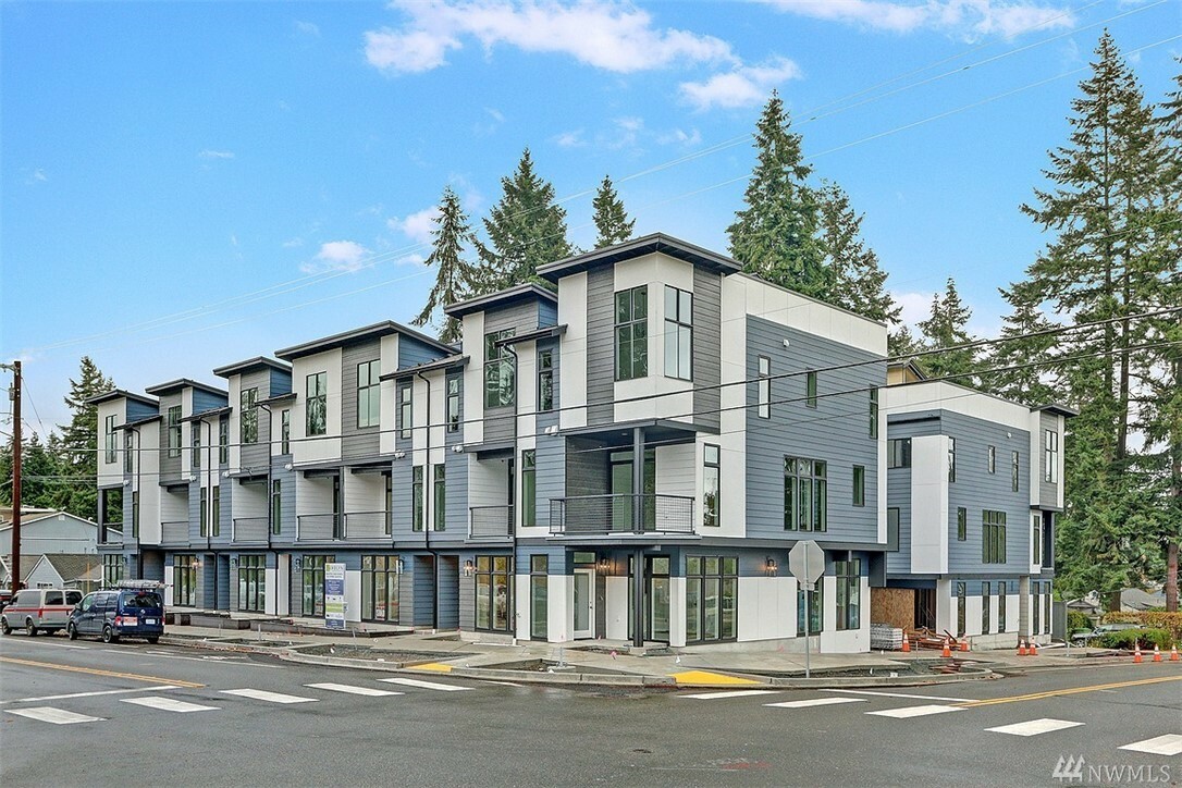 Property Photo: 5750 230th St SW D WA 98043