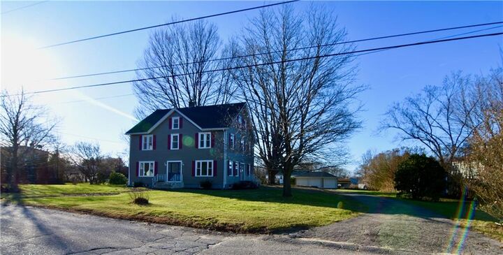 584 Bound Rd  Woonsocket RI 02895 photo