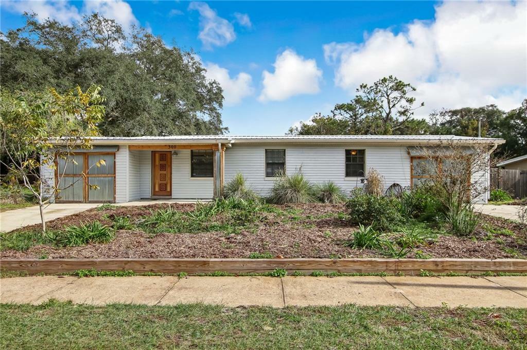 Property Photo:  300 15th Street  FL 32034 