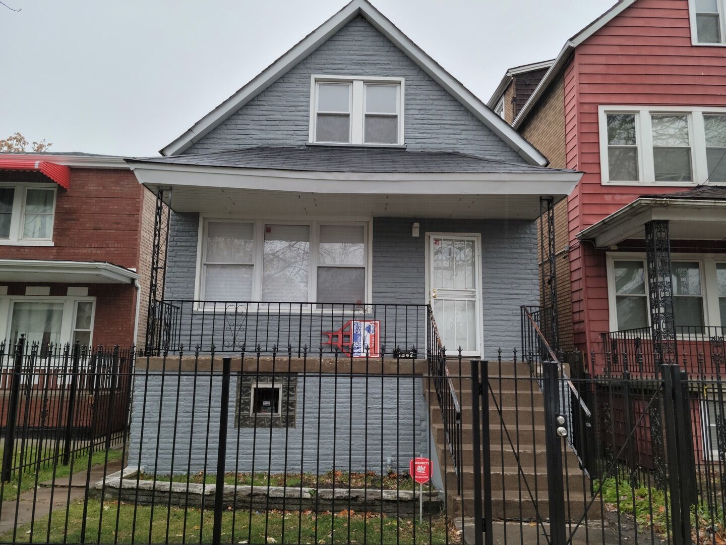 Property Photo:  8342 S Kingston Avenue  IL 60617 