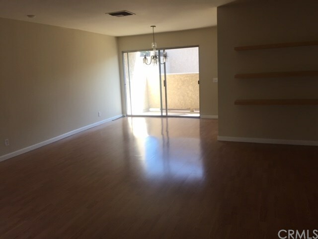 Property Photo:  504 W Huntington Drive 15  CA 91007 