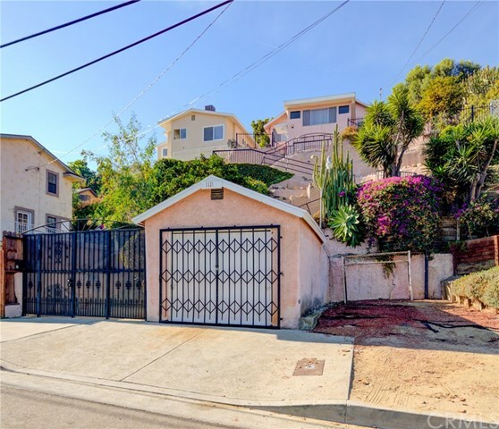 Property Photo:  1111 Paraiso Street  CA 90731 