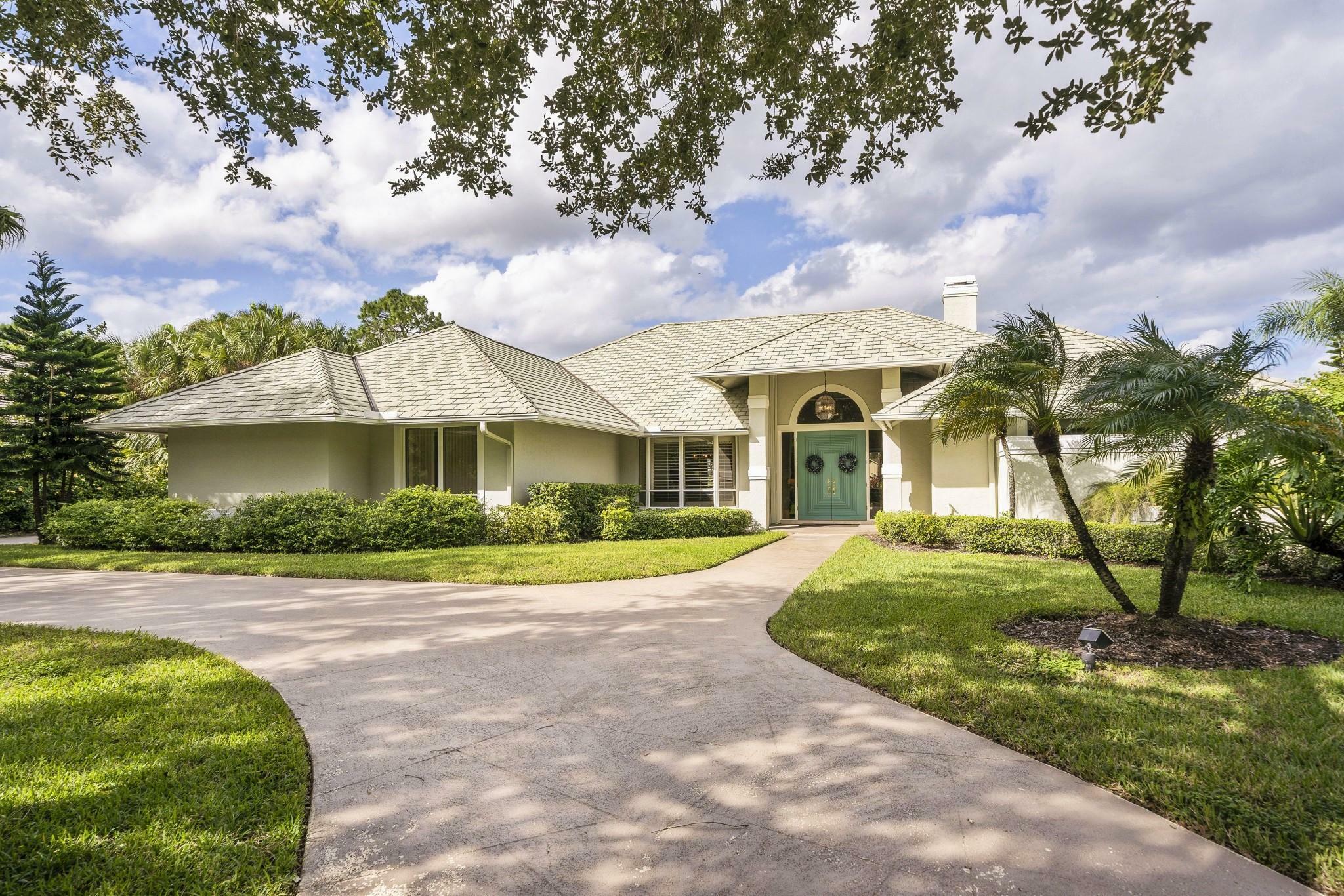 Property Photo:  6497 SE Baltusrol Terrace  FL 34997 