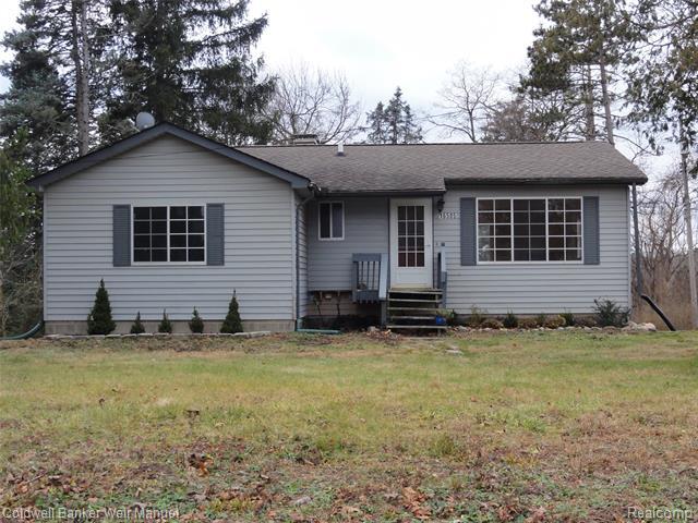 Property Photo: 16585 Franklin Road MI 48168