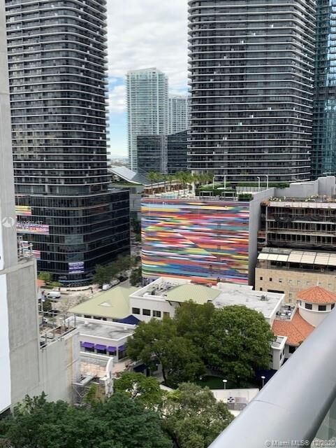 Property Photo:  1010 Brickell Ave 1710  FL 33131 