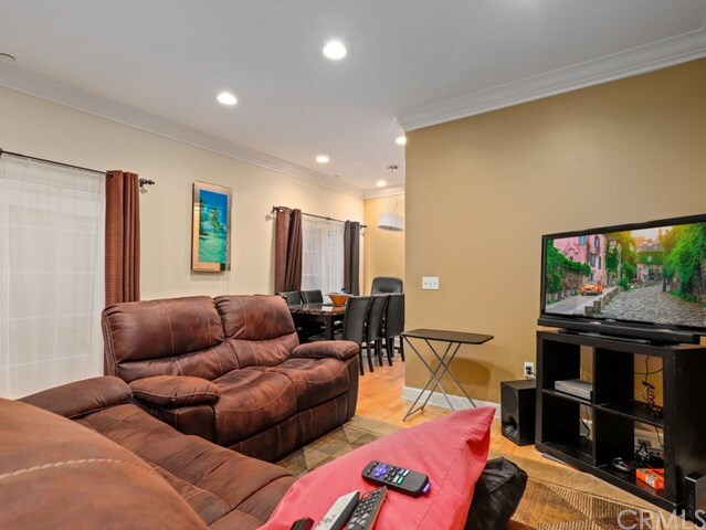 Property Photo: 5312 Denny Avenue 6 CA 91601