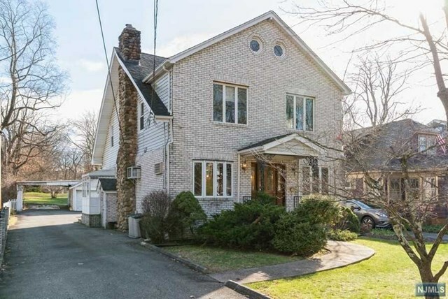 Property Photo:  86 Mountain Avenue  NJ 07006 