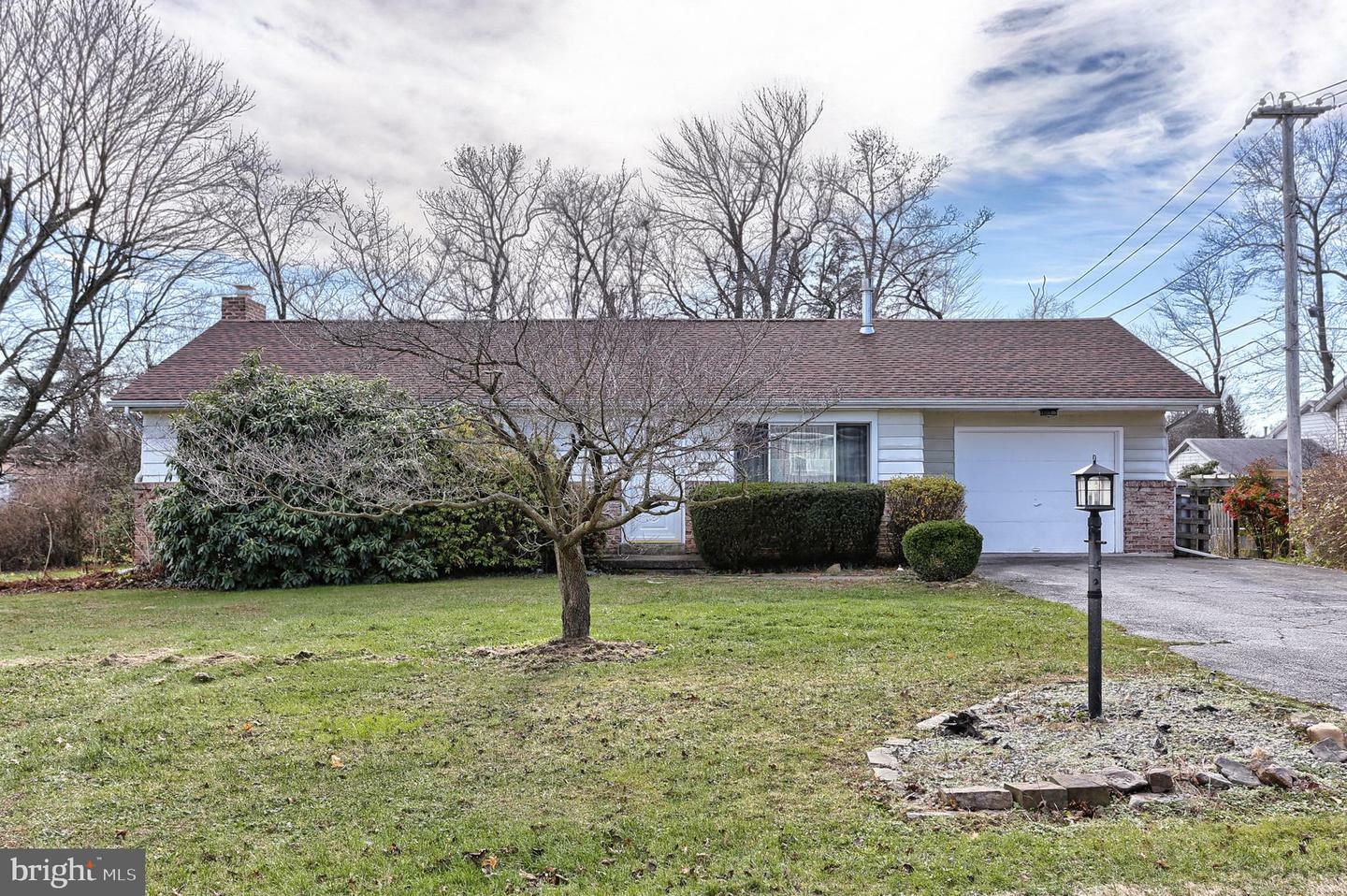 Property Photo:  7617 Woodside Avenue  PA 17112 