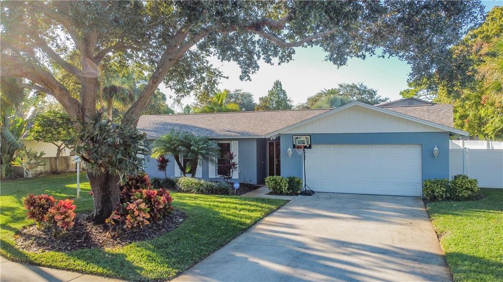 Property Photo: 8598 Merrimoor Boulevard E FL 33777