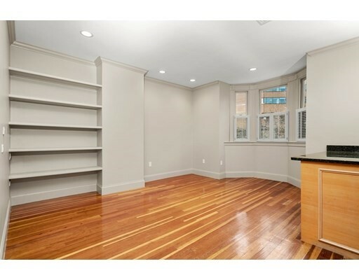 Property Photo:  90 East Brookline St 3  MA 02118 