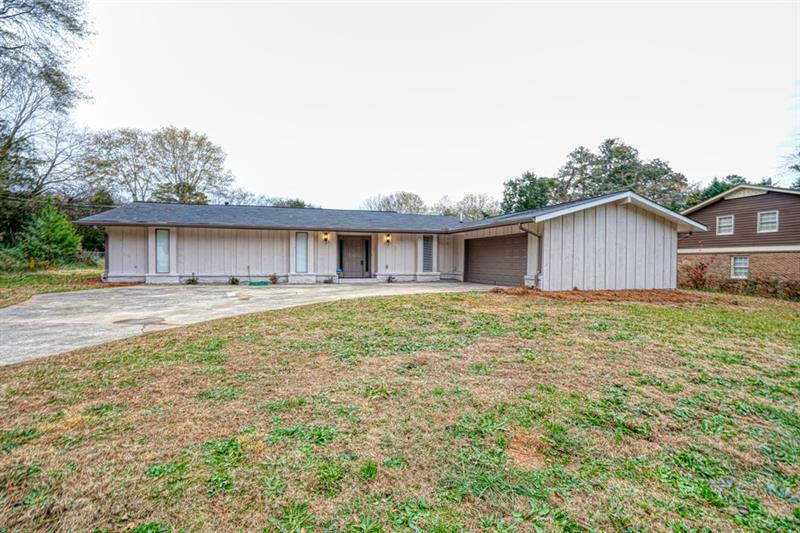 Property Photo: 2294 Fairview Road GA 30013