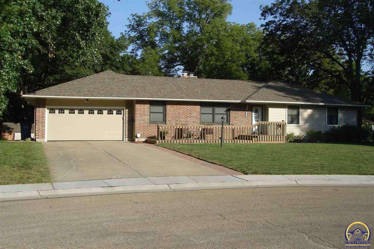 Property Photo:  3206 SW 33rd Ct  KS 66614 