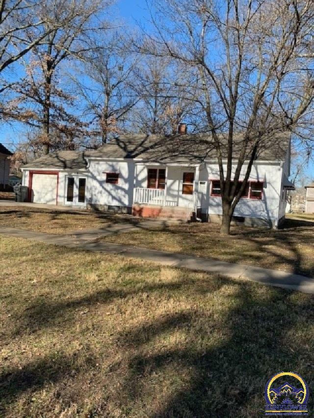 Property Photo:  118 W Dayton Ave  KS 66413 