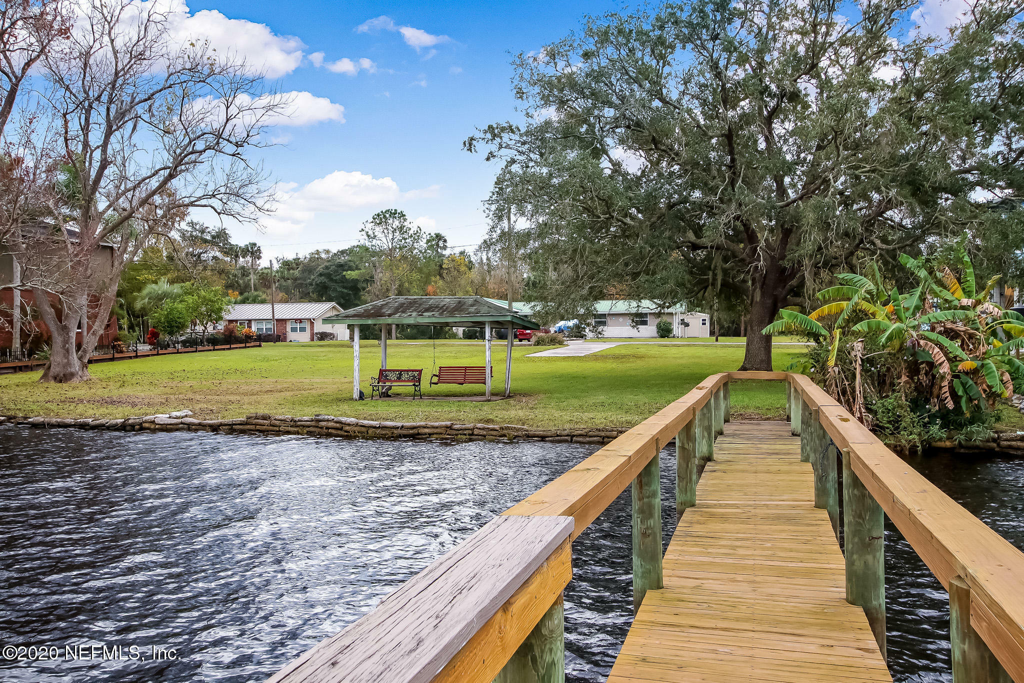 Property Photo:  160 Beechers Point Drive  FL 32193 