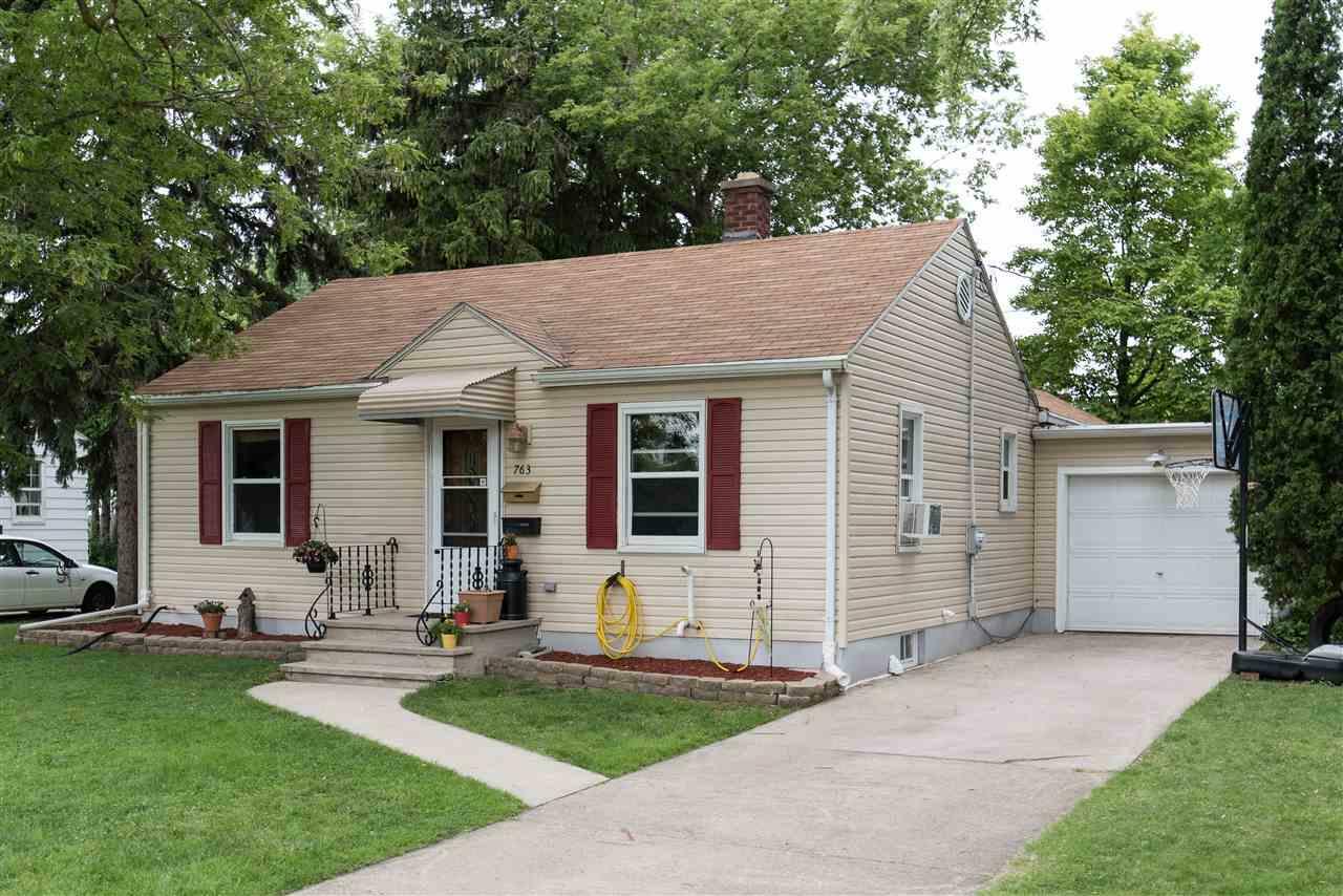 Property Photo:  763 Madison Street  WI 54956-3107 