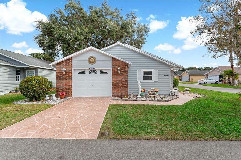 Property Photo: 37402 Teaberry Loop FL 33542