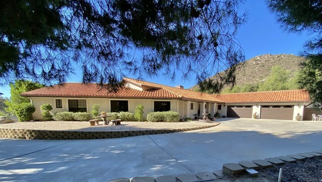 4046 Via Palo Verde Lago  Alpine CA 91901 photo