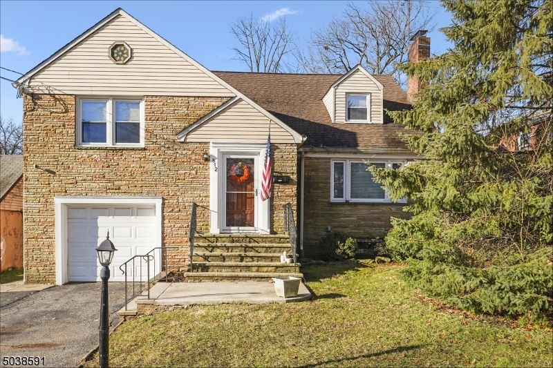 Property Photo:  812 Hamilton Pl  NJ 07204 