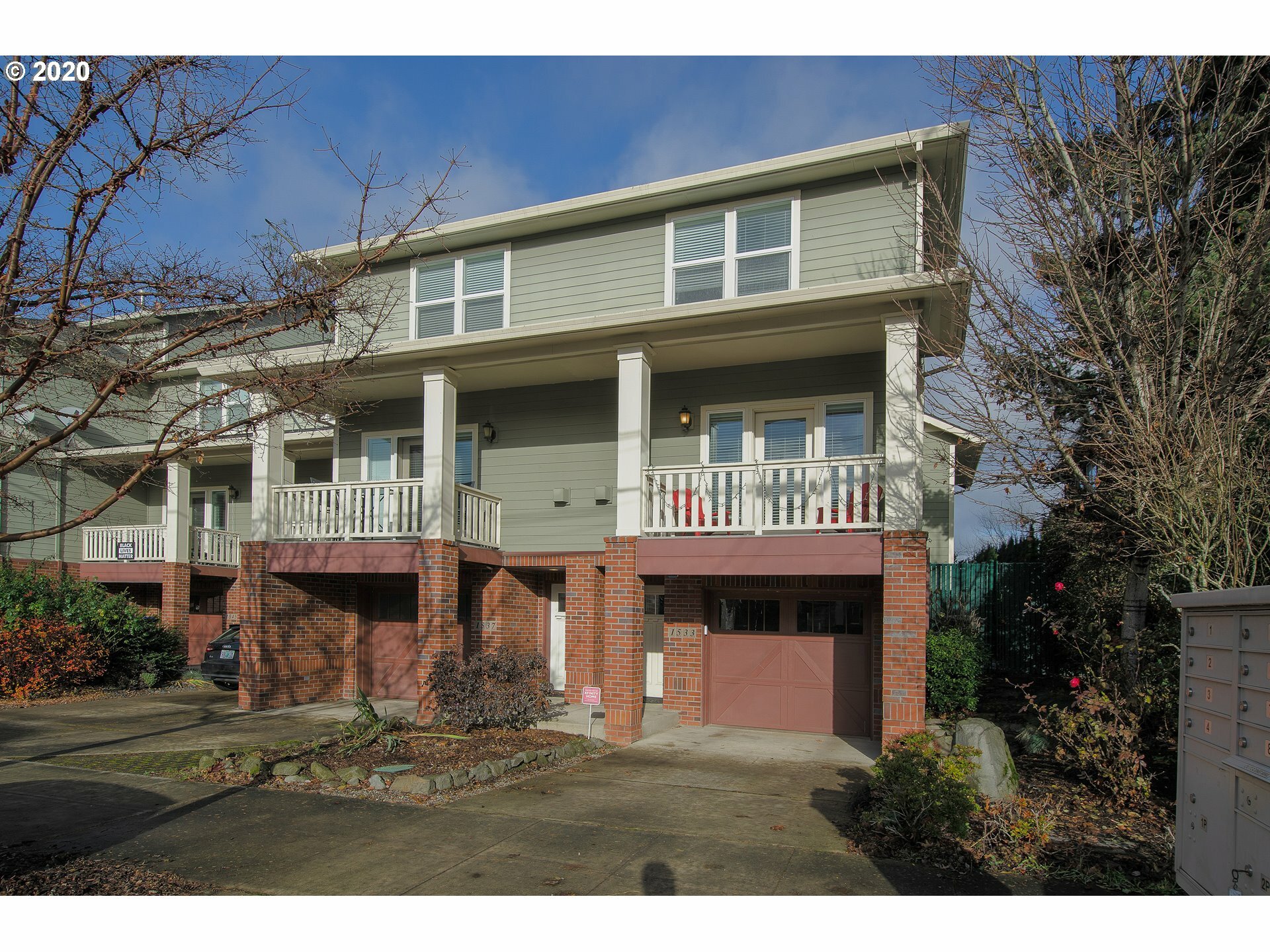Property Photo: 1533 N Prescott St OR 97217