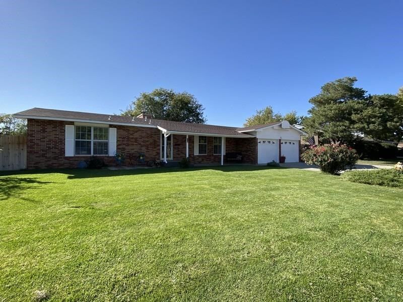 Property Photo: 1619 E Johnson Street KS 67846