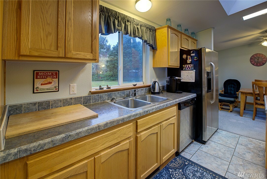 Property Photo:  526 Canal Dr SE  WA 98569 