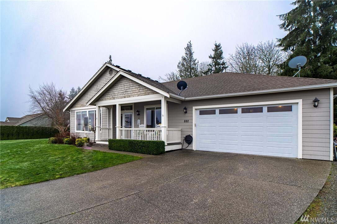 Property Photo: 882 Cambell Dr WA 98282
