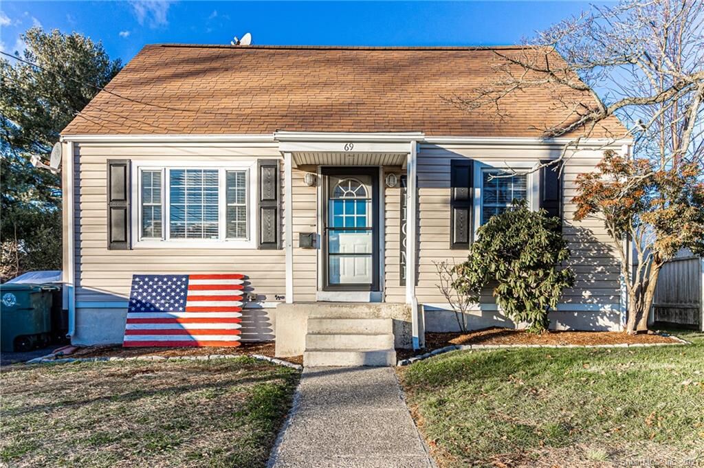 Property Photo: 69 Kay Avenue CT 06460