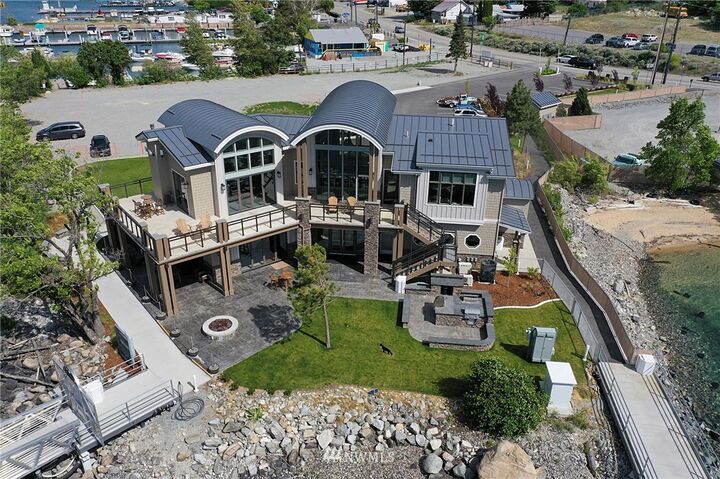 Property Photo:  1350 W Woodin Avenue F10  WA 98816 