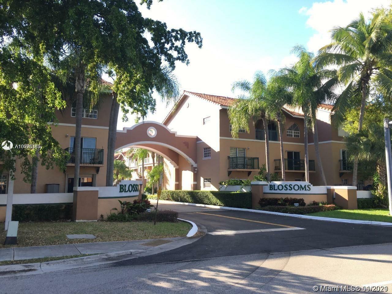 Property Photo: 10018 Hammocks Blvd 206-5 FL 33196