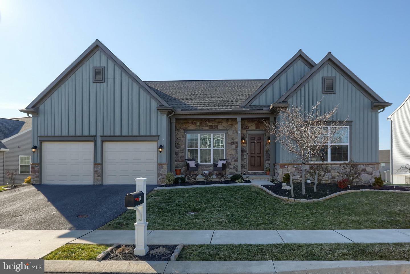 Property Photo:  10 Blue Jay Way  PA 17003 