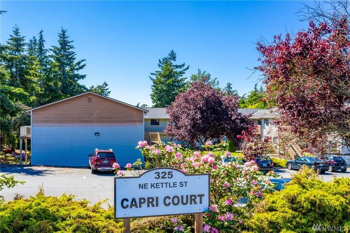 Property Photo: 325 NE Kettle St 105 WA 98277