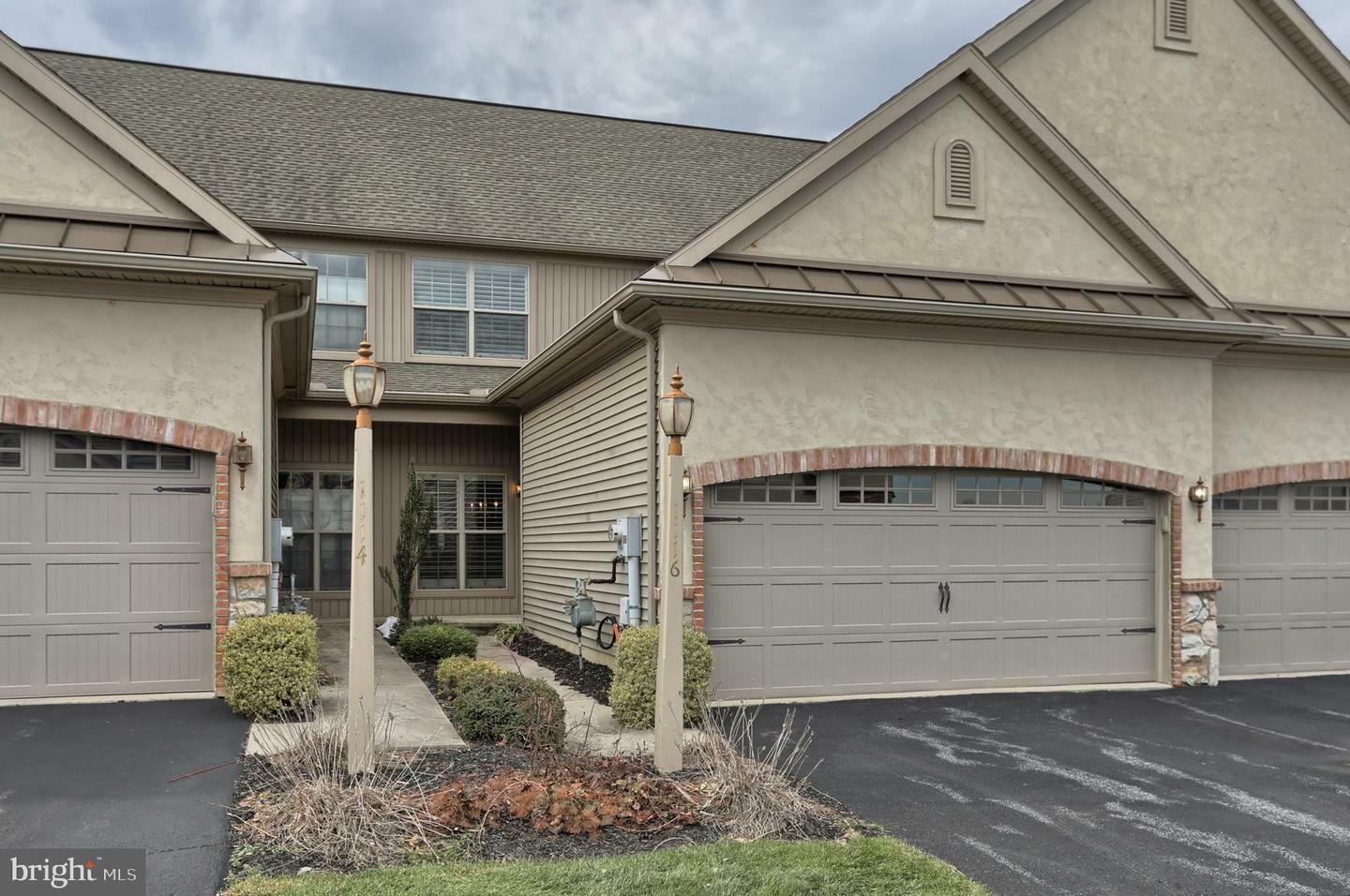 Property Photo: 1116 Day Star Drive PA 17111