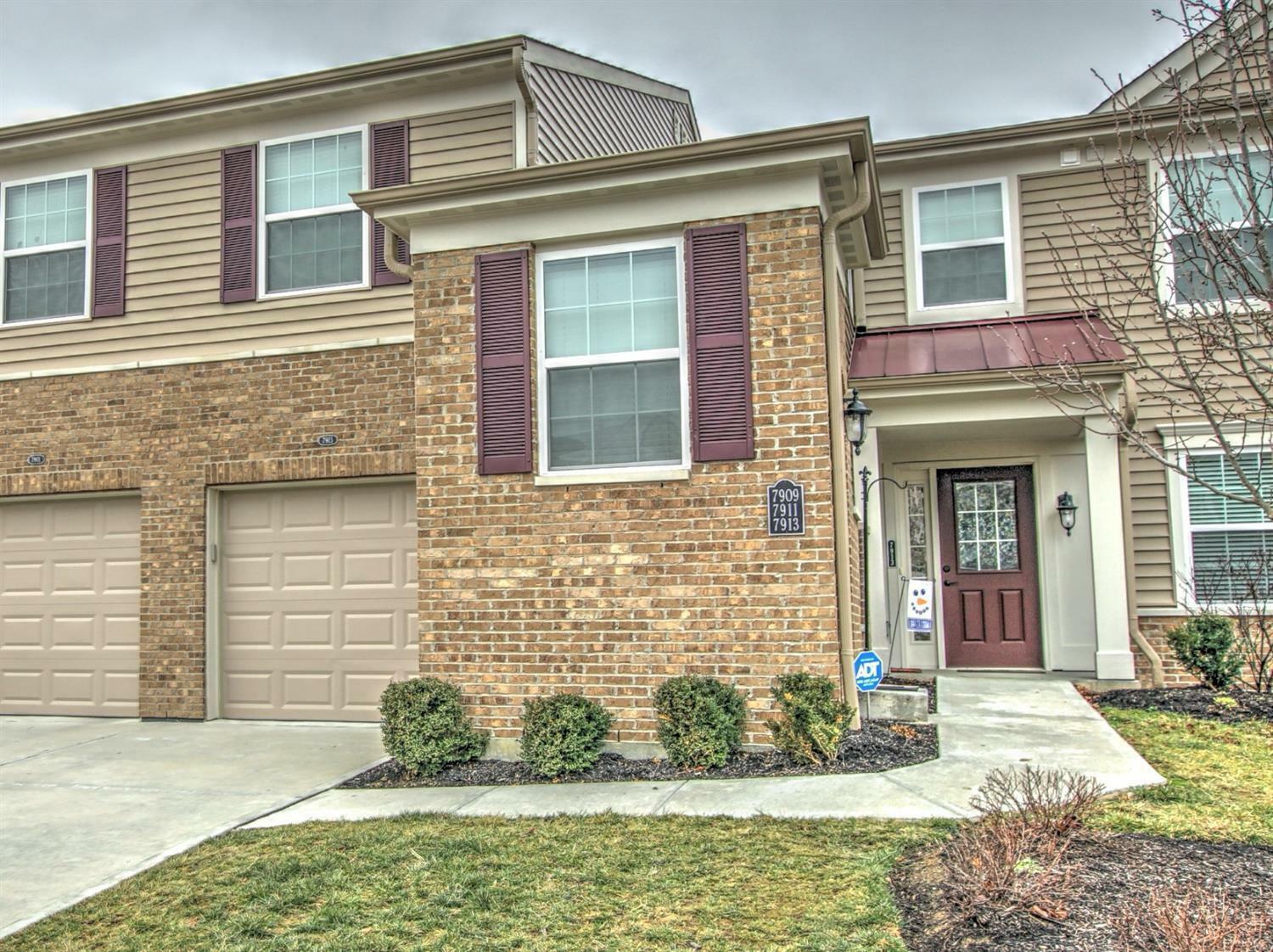 Property Photo: 7911 Oakbridge Way OH 45248
