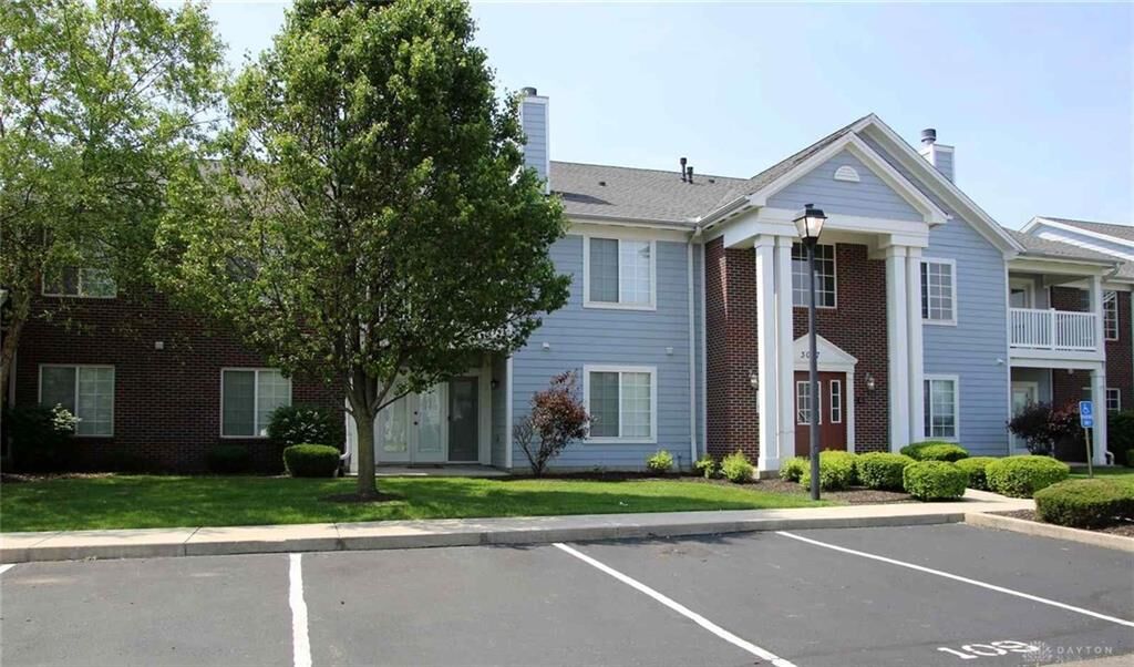 Property Photo: 3087 Westminster Drive 101 OH 45431