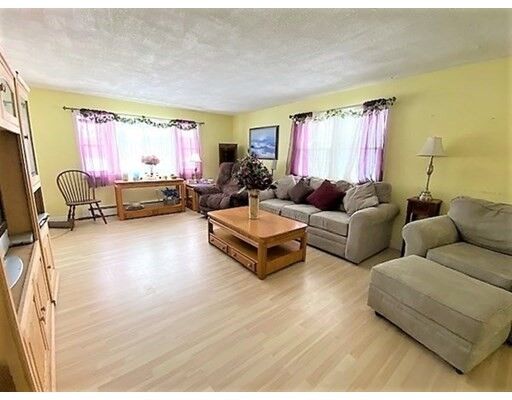 Property Photo: 981 Lancaster St MA 01453