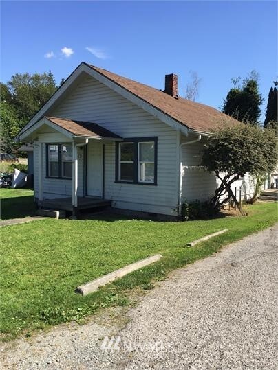 Property Photo: 1125 S 7th Street WA 98273