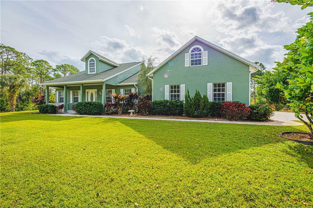 Property Photo:  2295 Cypress Lake Drive  FL 32949 