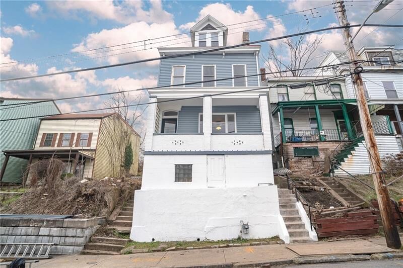 Property Photo:  1729 Warren St  PA 15212