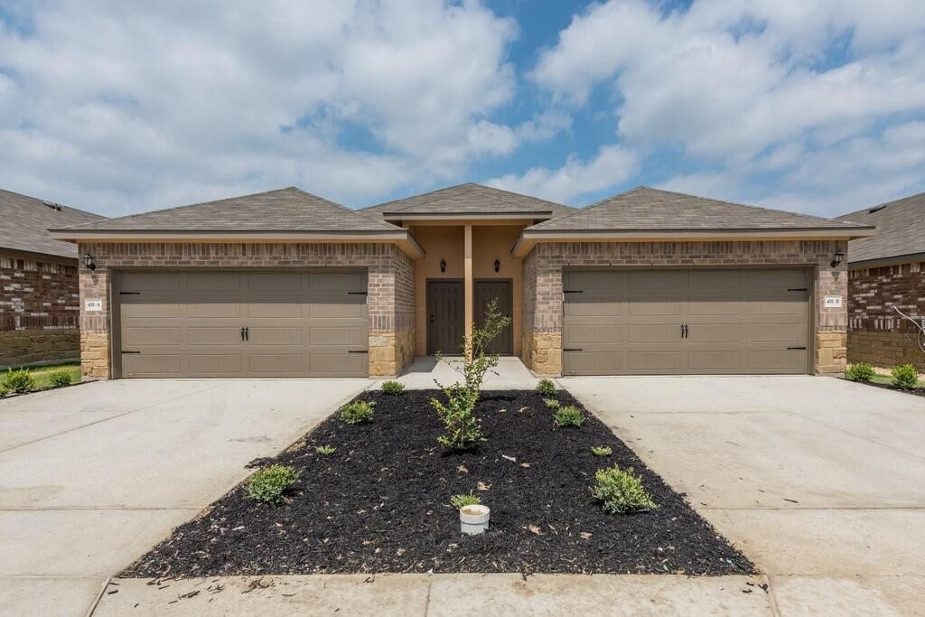 Property Photo:  491 Jack Rabbit Lane A  TX 78610 