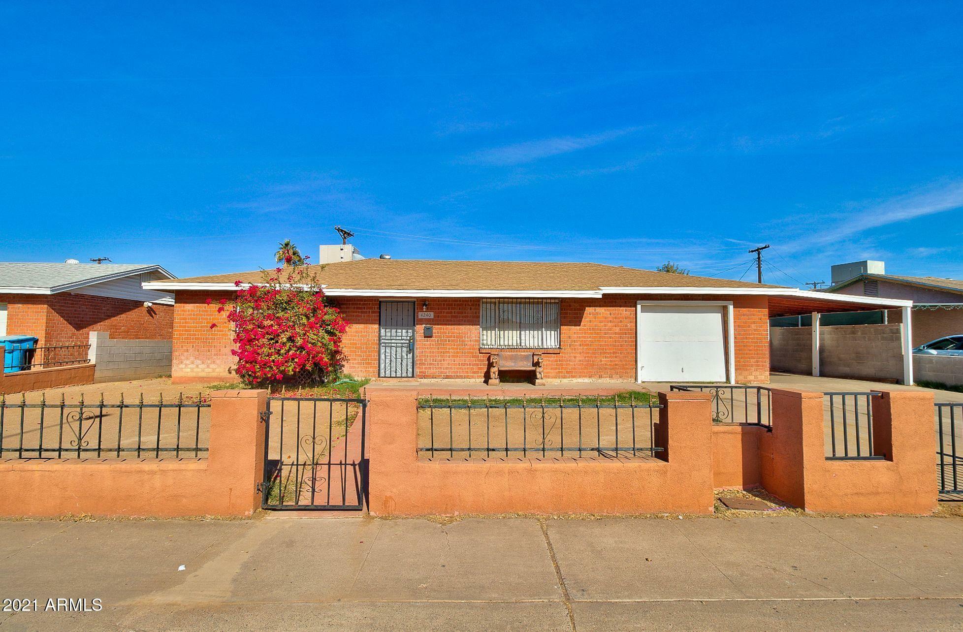 Property Photo:  4240 W Pinchot Avenue  AZ 85019 