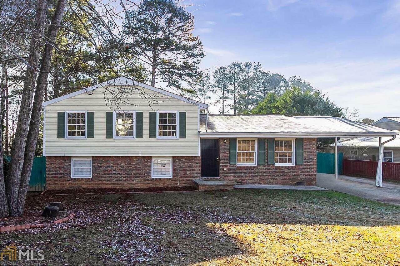 Property Photo: 5760 Gum Court GA 30294